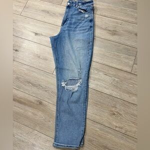 American eagle Blue straight leg jeans with rips